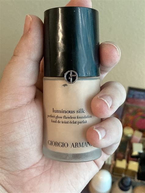 Armani Beauty Luminous Silk Foundation